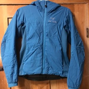 Women’s XS Arc’Teryx Atom LT Hoody